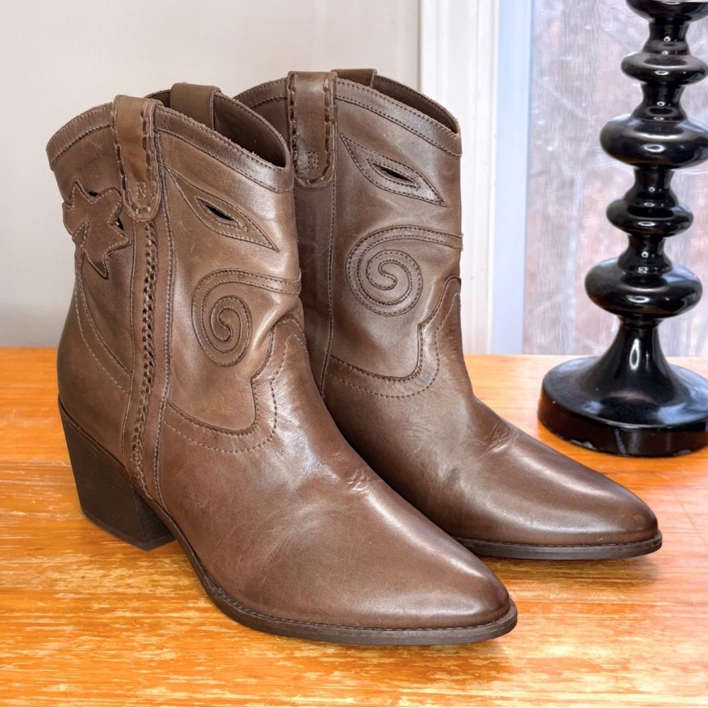 Carlos Santana Austin Leather Western Ankle Boot - Picture 3 of 13